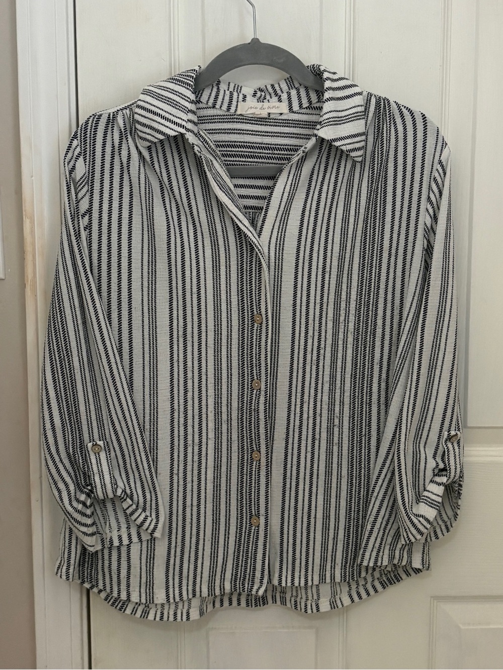 Joie De Vivre Women’s Roll Tab Sleeve Button Down Striped Blouse